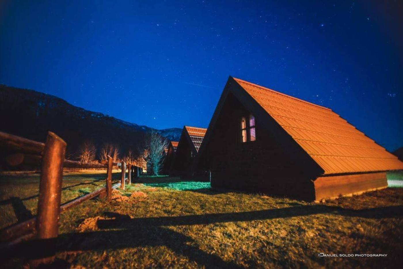 Bungalows Rizvan City Brusane Екстериор снимка