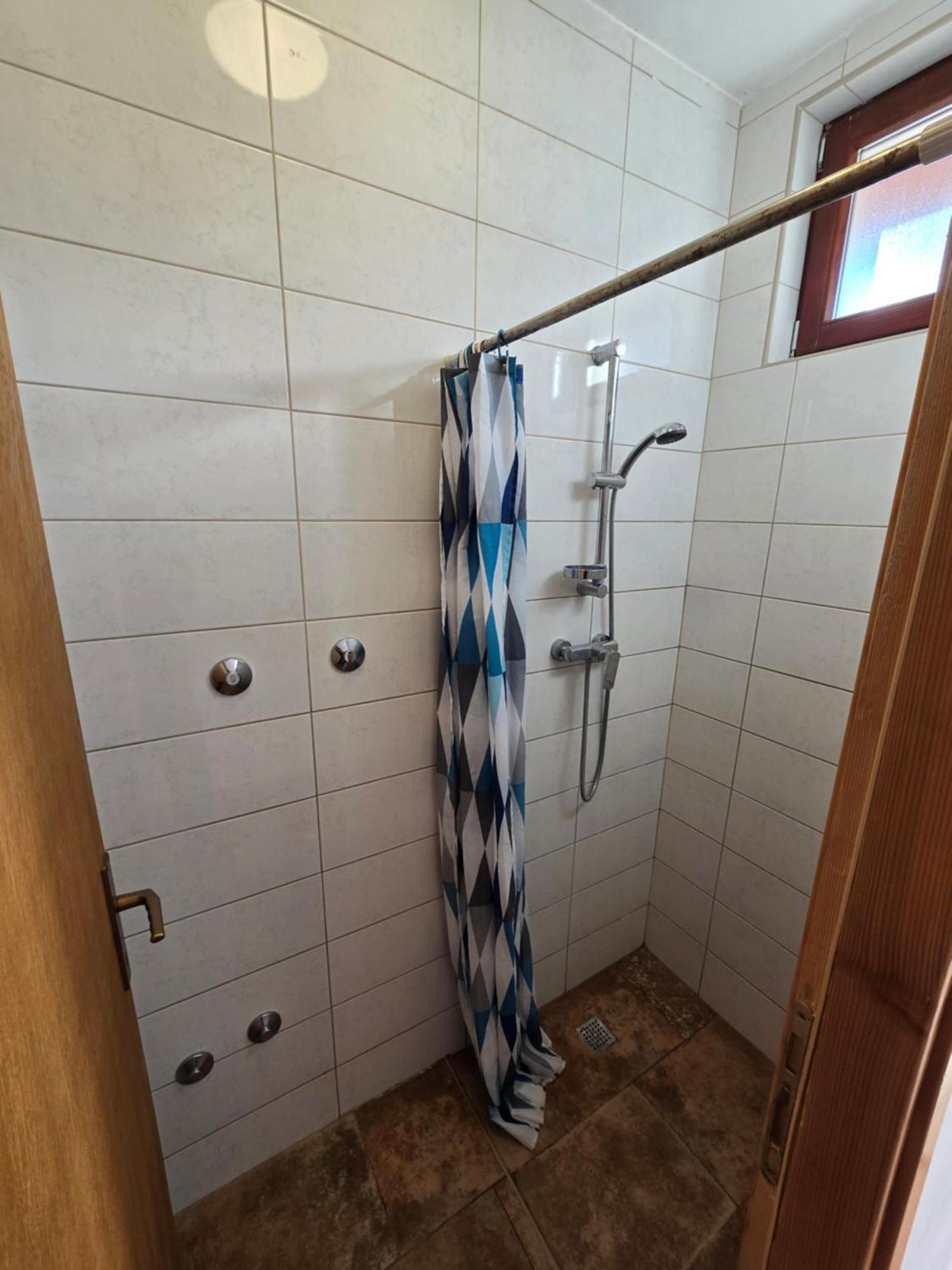Bungalows Rizvan City Brusane Екстериор снимка